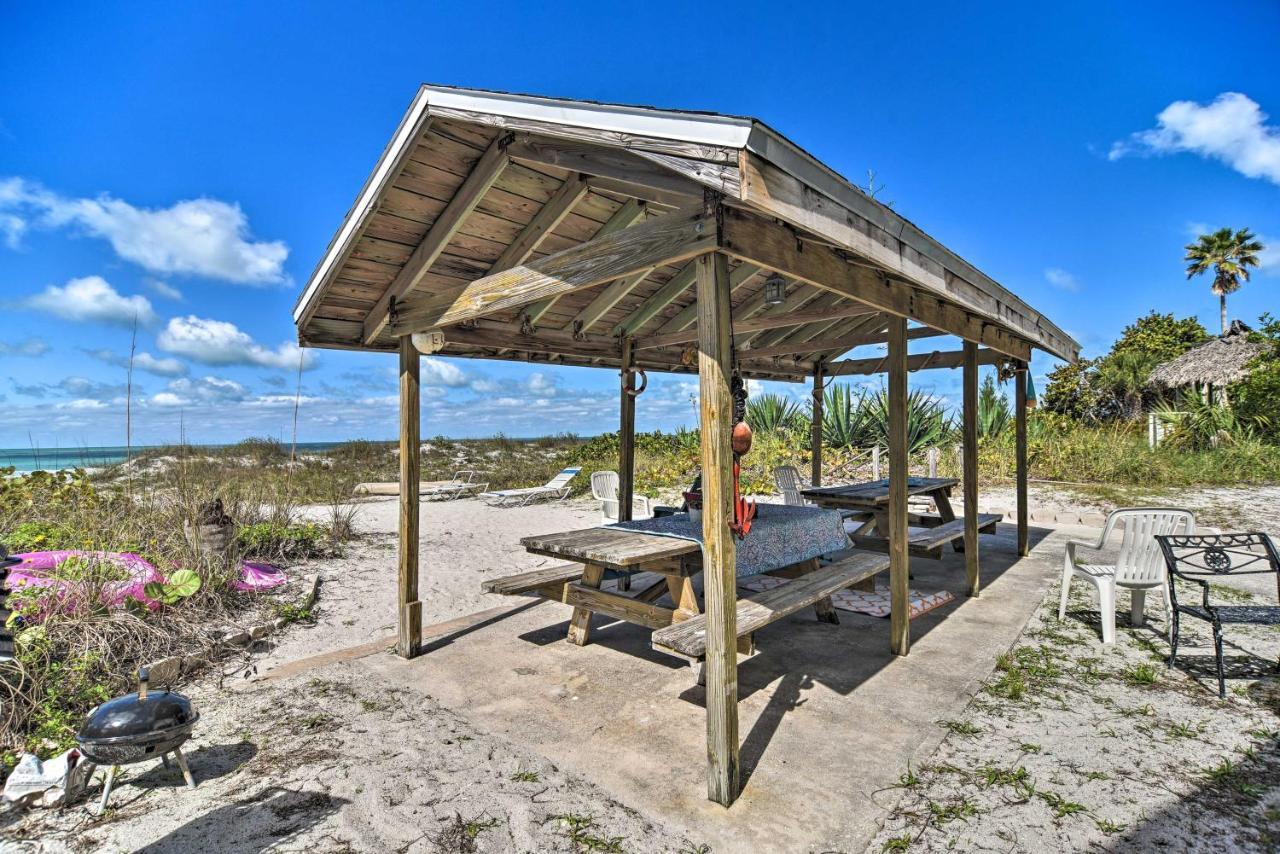 Sun-Soaked Coastal Hideaway - Steps To Beach! Clearwater Beach Zewnętrze zdjęcie